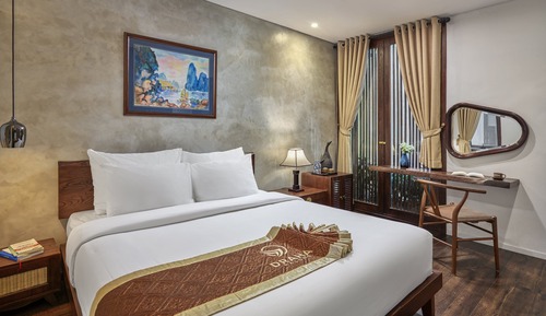 Superior Double Room, 1 King Bed, Private Bathroom