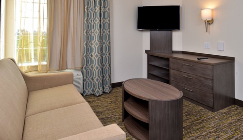 Suite, 1 King Bed, Accessible (Mobility, Accessible Tub)