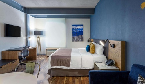 Executive Room, 1 King Bed, Non Smoking