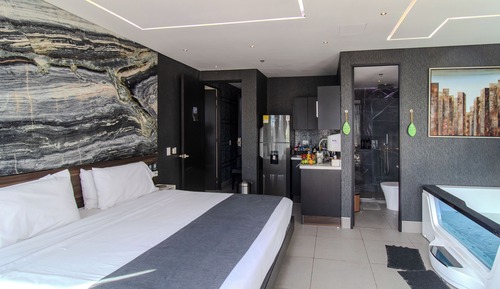 3 connected bedroom unit with jacuzzi and balcony
