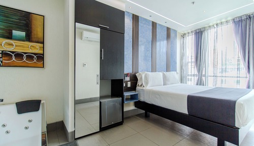 2-Bedroom apartment with 2 jacuzzis