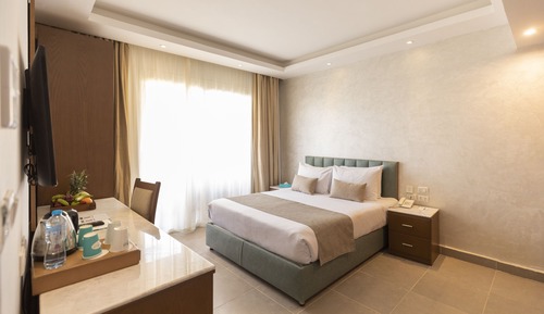Family Jacuzzi Suite