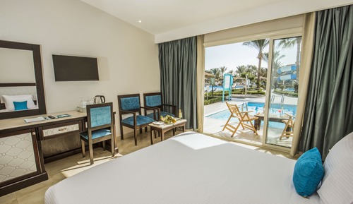Swim Up Room (Adult Only +16)