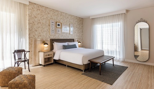 Junior Suite, 1 King Bed with Sofa bed, Non Smoking