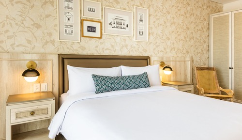 Premium Room, 1 King Bed, Non Smoking, Ocean View