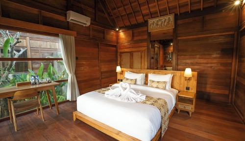 Deluxe Villa