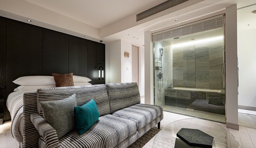 Premium Room, 1 King Bed (High Floor)