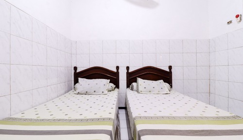 Economy Twin Room