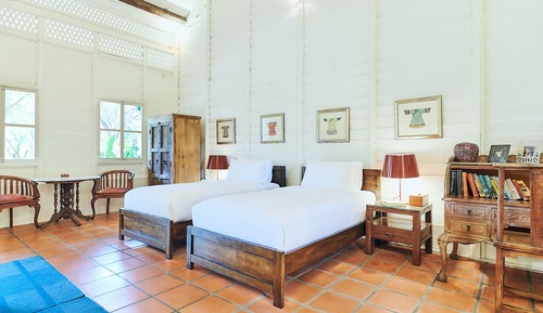 Twin Bedroom Suite with Private Garden - Estate House 3
