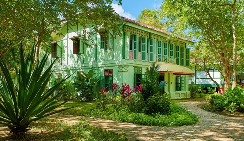 Colonial House with Garden View