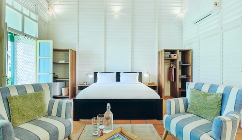 Double Bedroom Suite with Private Garden - Estate House 4