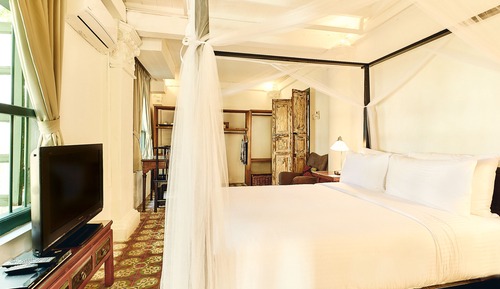 Double Bedroom - Colonial House 1
