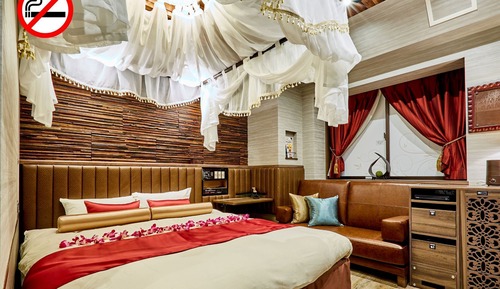 Standard Double Room, 1 Queen Bed, Refrigerator & Microwave