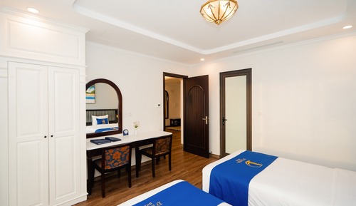 Luxury Suite