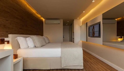 Luxury Queen Bed