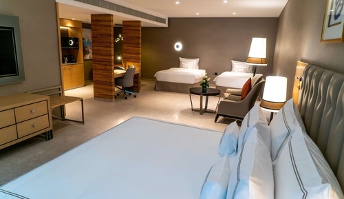 Grand Family Room - Complimentary Luxury Transfers to Jumeirah Beach and Mall of Emirates