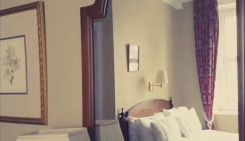 King Room with Sea View (2 Adults + 2 Children)