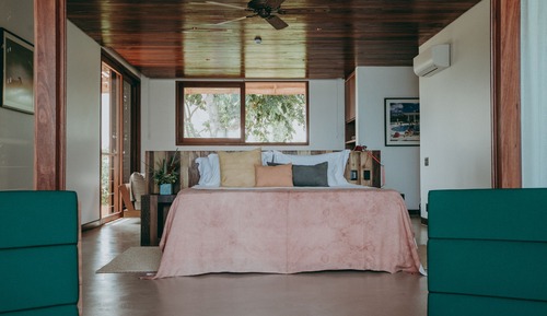 The Corner Suite