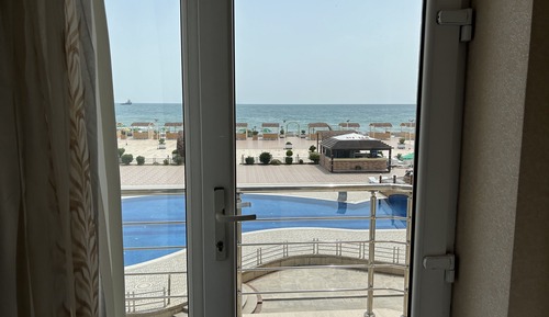 Junior Room, Balcony