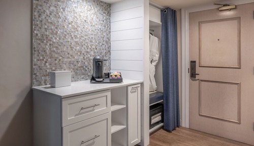 Studio Suite, 2 Queen Beds and Sofa Bed, Standard View