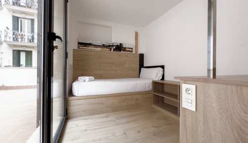Exclusive Duplex, Terrace