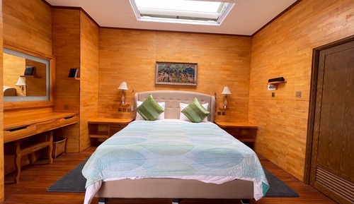 Deluxe Cabin, 1 Bedroom, Hill View, Garden Area