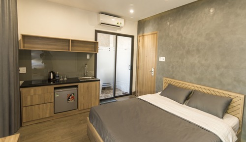 Studio Triple Room