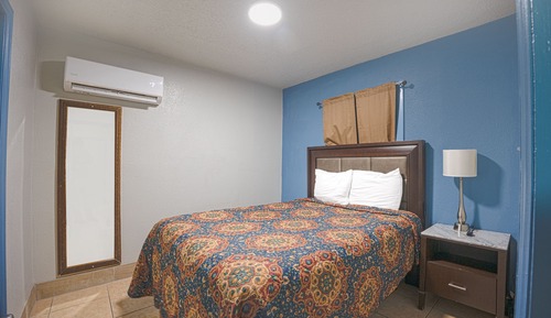 Room, 1 Queen Bed, Accessible