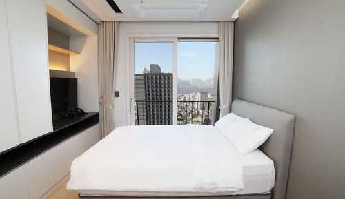 Standard Double Room, 1 Queen Bed, Mountain View