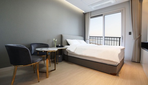 Standard Double Room, 1 Queen Bed, Sea View