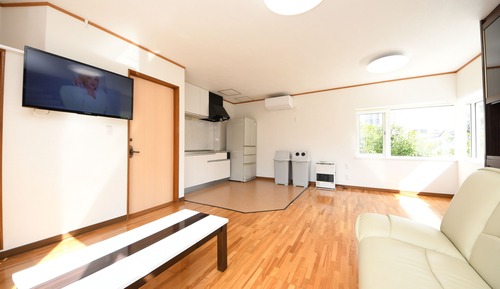 Basic House, 4 Bedrooms