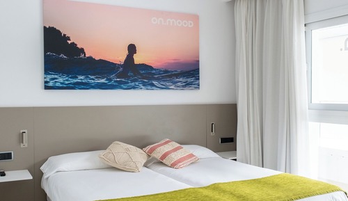 Economy Twin Room (Brunch included)