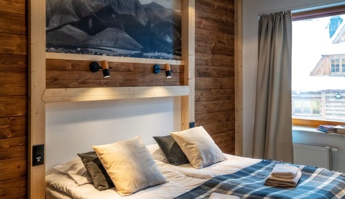 Deluxe Apartment (105 with SPA, Pool access)