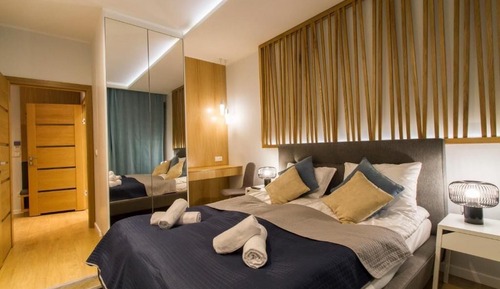Executive Apartment (112 with SPA, Pool access)