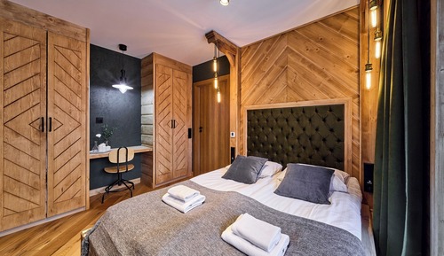 Deluxe Apartment (302 without SPA, no Pool access)