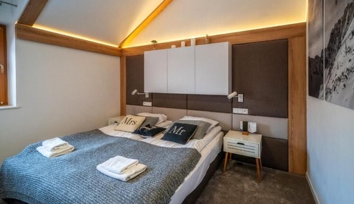 Executive Apartment (204 with SPA, Pool access)