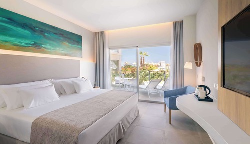 Double Room, Pool Access