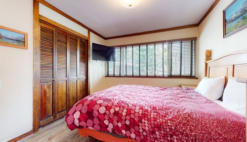 Condo, 4 Bedrooms