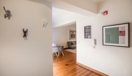 Loft (404)