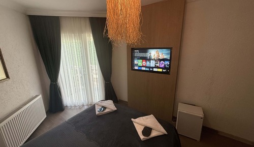 Room with Private Pool and Private Garden
