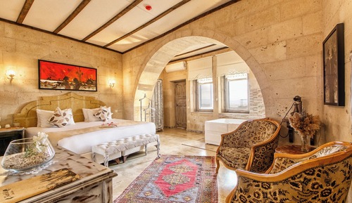Panoramic Room