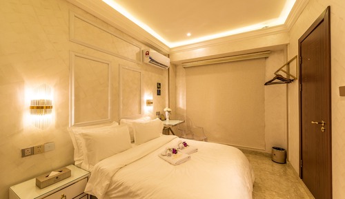 City Double Room (AC 9)