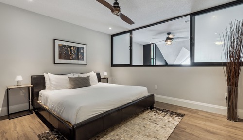Exclusive Condo, 2 Bedrooms (204 Chateau Ridge - No Pets Allowed)