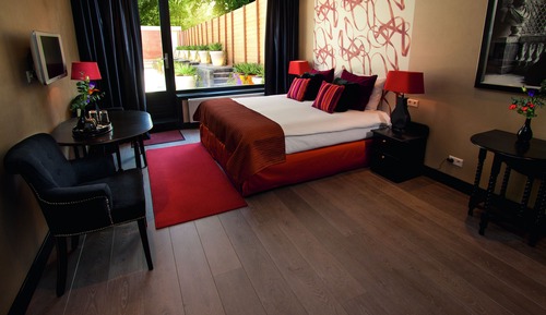 Luxury Triple Room, 1 Bedroom, Non Smoking, Courtyard Area (Large)