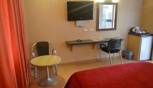Standard Queen Room