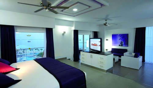 Suite, Jetted Tub, Sea View (M)