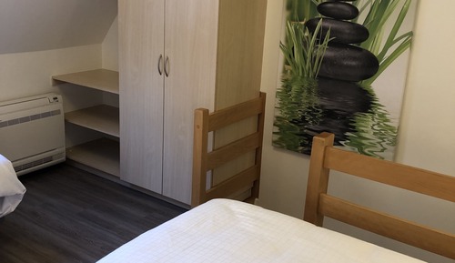 Superior Duplex, 3 Twin Beds