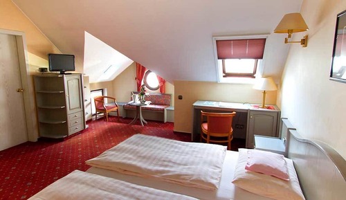 Prestige Room