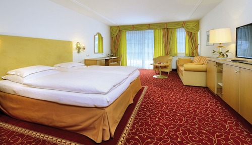 Junior Suite, Terrace, Mountain View