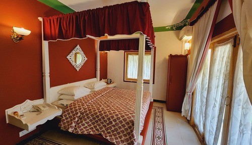 Casa Favourite